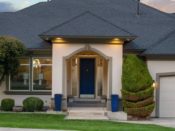 292 Meadow Hills dr., Richland, WA 99352