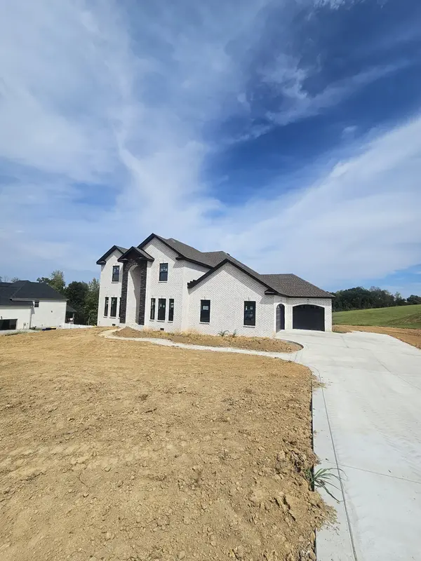 1063 Linder Ridge Rd, Woodlawn, TN 37191