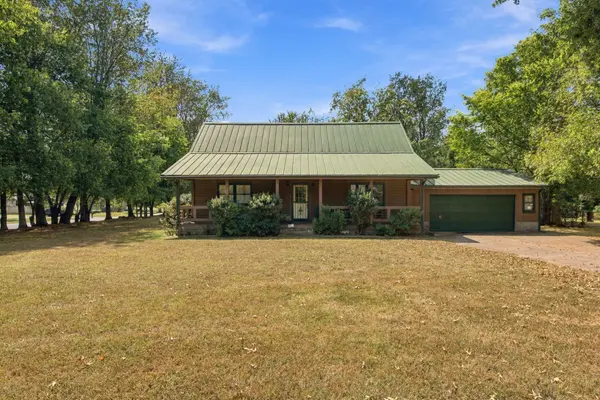 801 Buckeye Ct, Lascassas, TN 37085