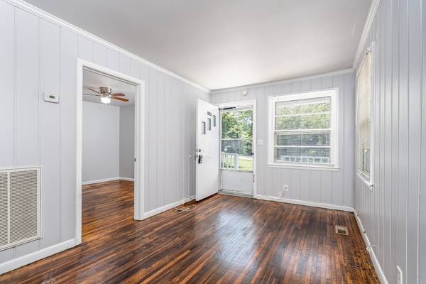 905 Thomas Ave #A, Nashville, TN 37216