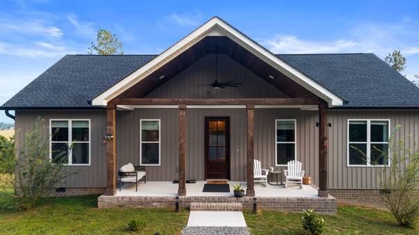 205 Hiwassee Trails Dr, Delano, TN 37325