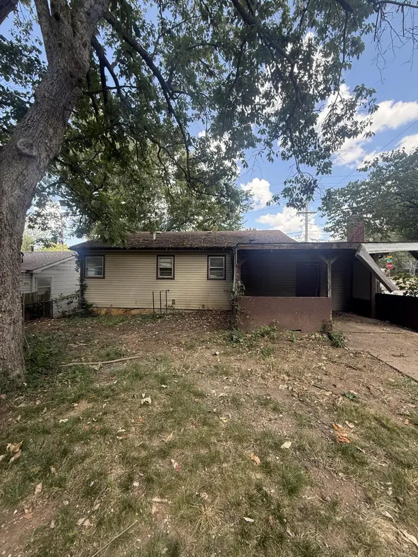 1306 W Talmage ST, Springfield, MO 65803
