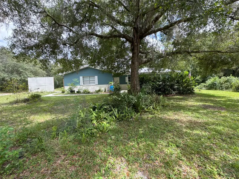 937 N MCGOWAN AVE, Crystal River, FL 34429