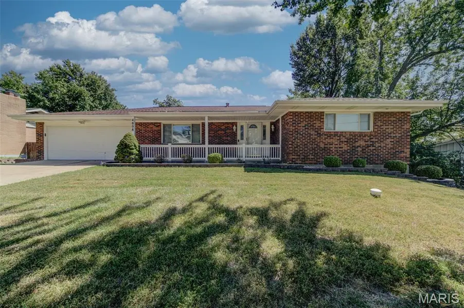 4808 Towne South RD, St Louis, MO 63128