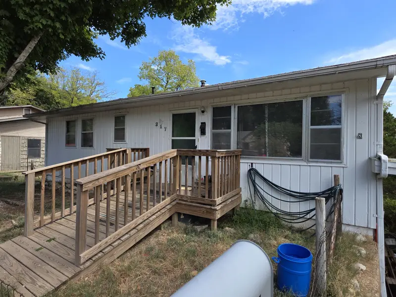 317 S 2nd ST, Thayer, MO 65791
