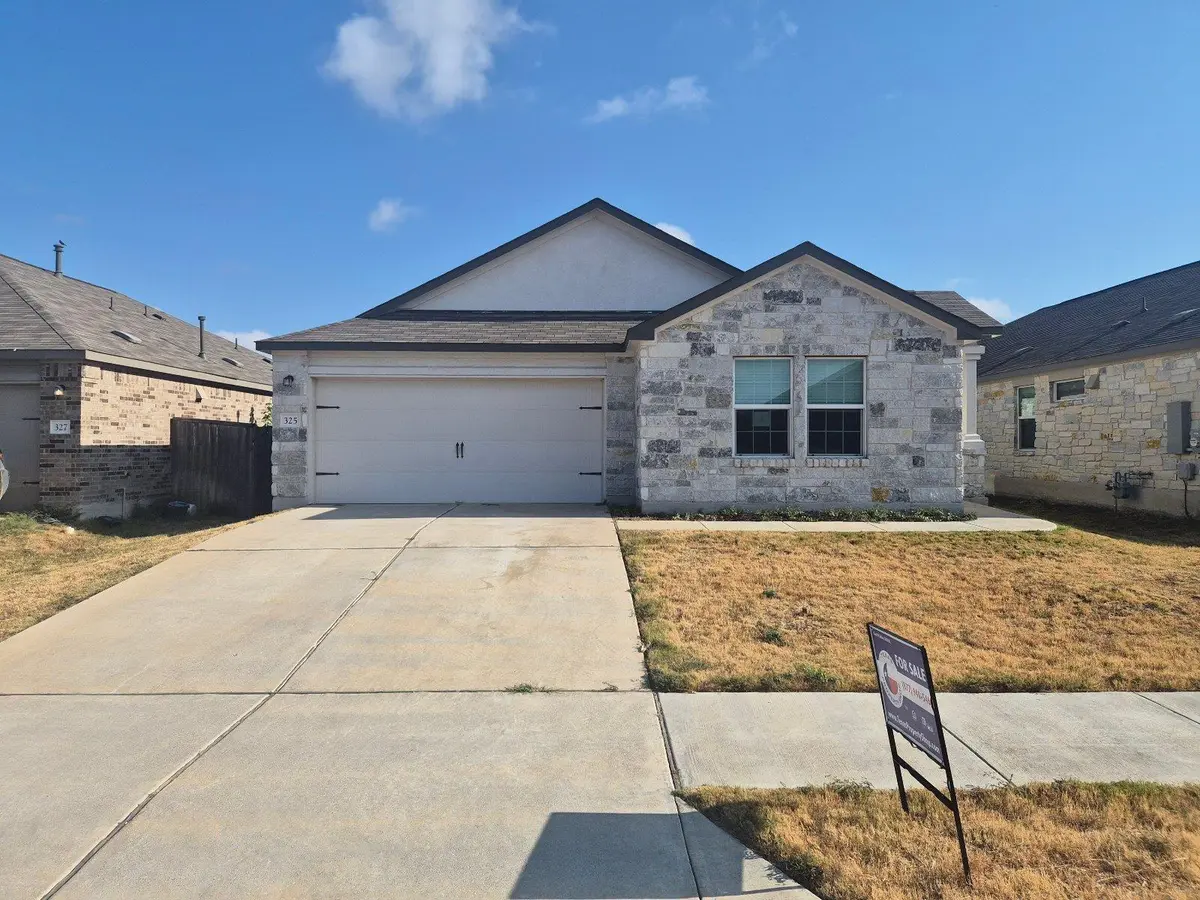 325 Arnage DR, Hutto, TX 78634