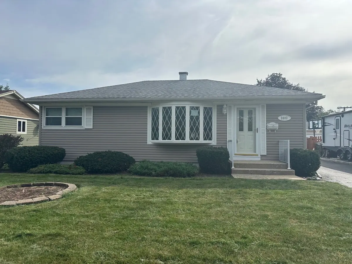 2402 Rohlwing RD, Rolling Meadows, IL 60008