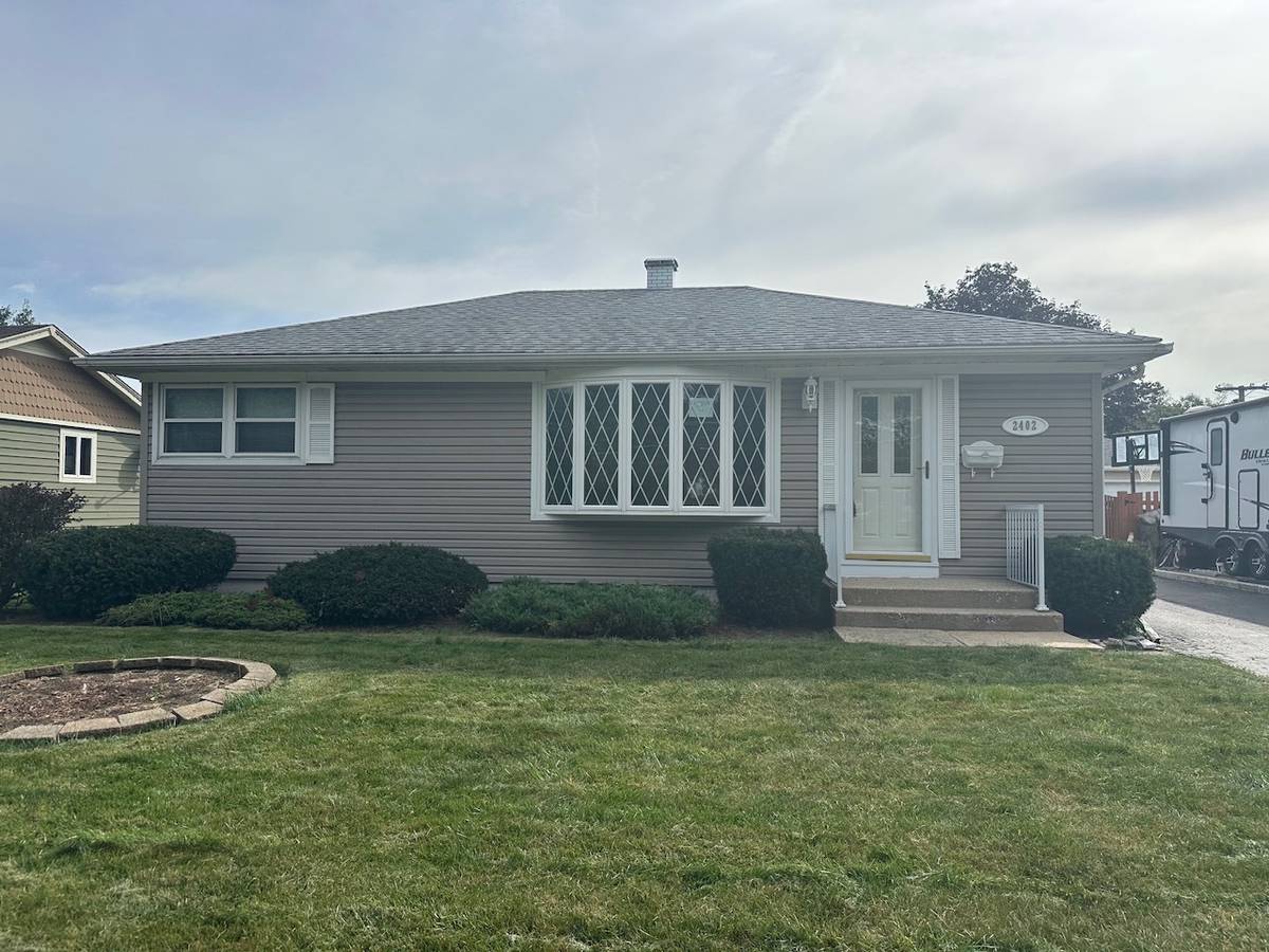 2402 Rohlwing RD, Rolling Meadows, IL 60008