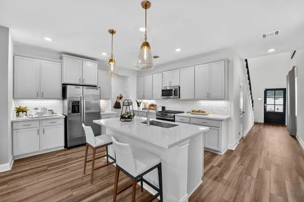 5821 Taunte DR, Del Valle, TX 78617