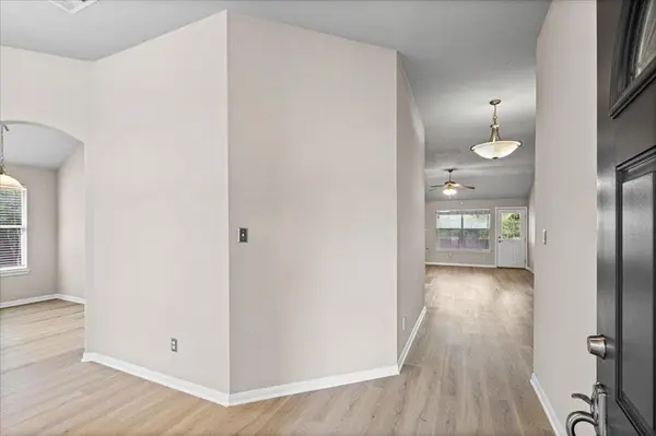 844 Dark Horse LN, Buda, TX 78610