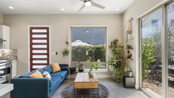 902 Calle Limon RD #B, Austin, TX 78702