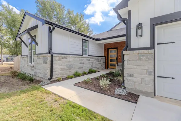 107 Keawakapu DR, Bastrop, TX 78602