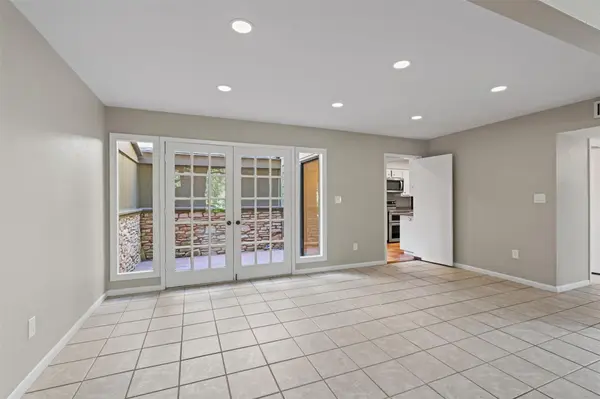 13 Stoney Creek CV, Lakeway, TX 78734