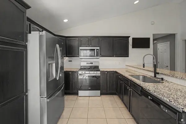 8622 Talon DR, Manhattan, KS 66502