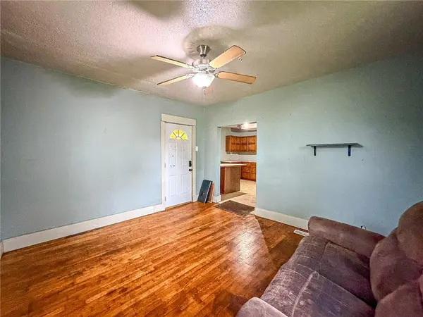 812 E 7th ST, Sedalia, MO 65301