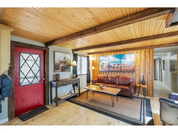 957 Arapahoe, Florissant, CO 80816
