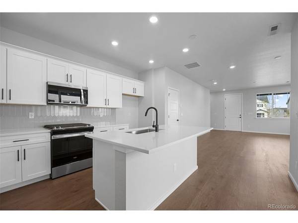 440 N Bently, Watkins, CO 80137