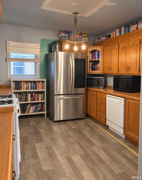 925 S 2Nd ST, Elkhart, IN 46516-3319