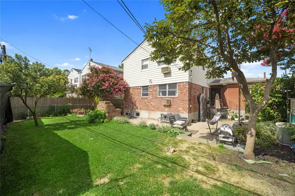 89-16 Doran Ave., Glendale, NY 11385