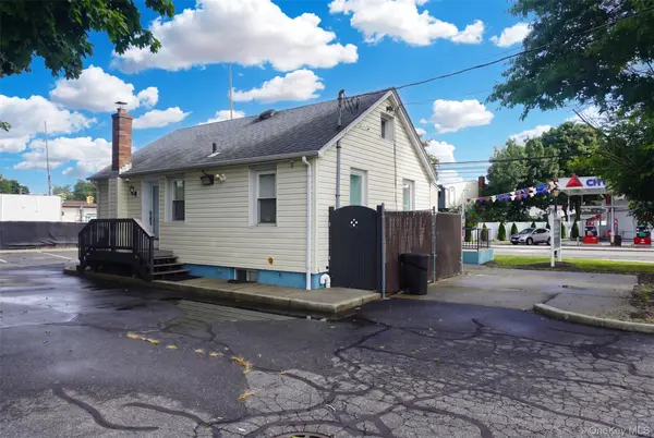 946 Little East Neck RD, West Babylon, NY 11704