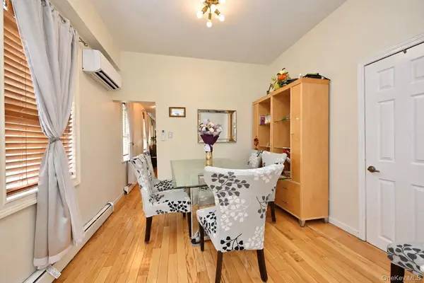 108 E 6th RD, Broad Channel, NY 11693