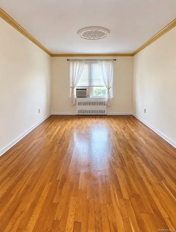 245 Bronx River RD #8C, Yonkers, NY 10704