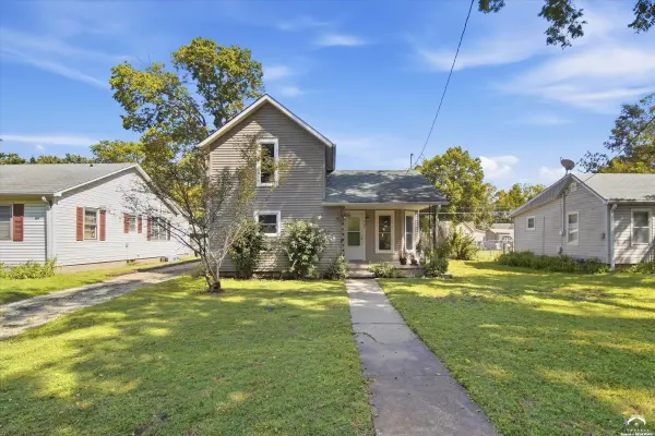 409 Elm ST, Perry, KS 66073