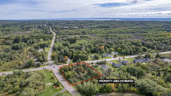 3841 Stebner Rd, Hermantown, MN 55811