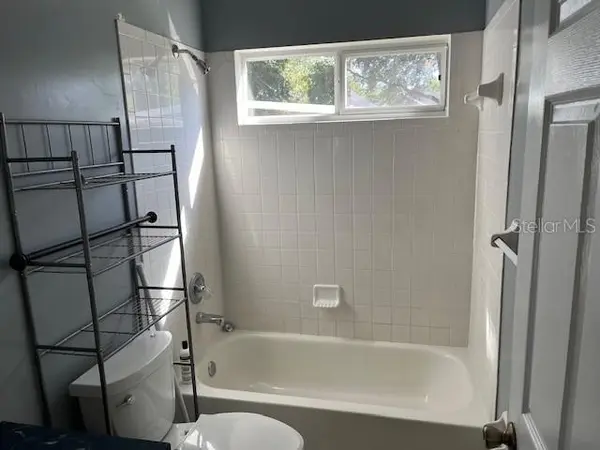 8745 NW 35TH LN, Gainesville, FL 32606