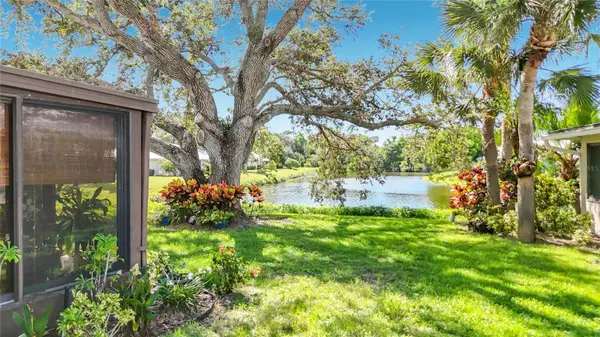 307 PEMBROKE LN N #197, Venice, FL 34293