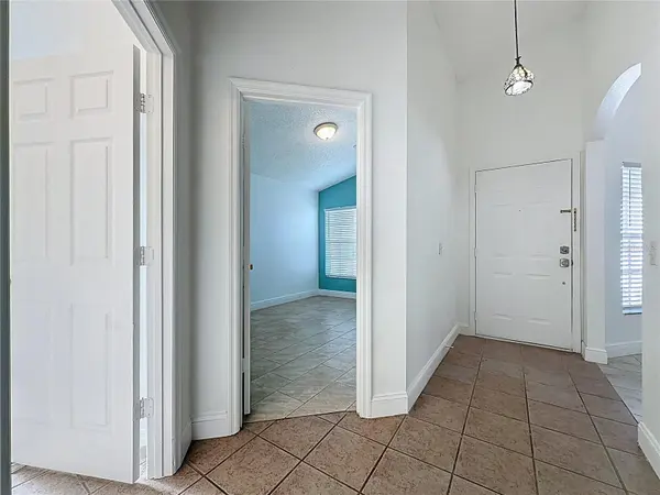 236 QUEEN MARY DR, Davenport, FL 33837