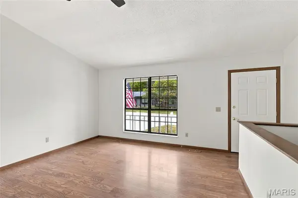 1353 Great Warrior DR, O'fallon, MO 63366