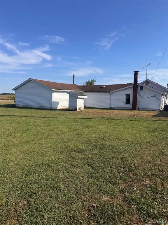 107 E Moro DR, Moro, IL 62067