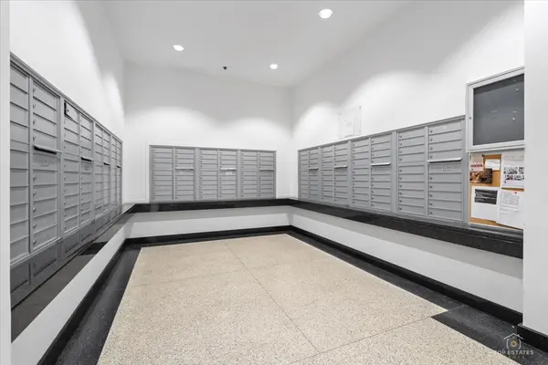 757 N Orleans ST #805, Chicago, IL 60654