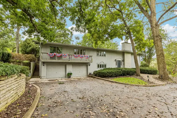 9617 Hideaway LN, Richmond, IL 60071