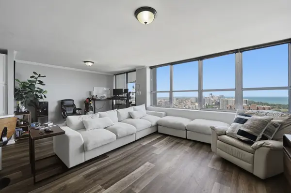 655 W Irving Park RD #3404, Chicago, IL 60613