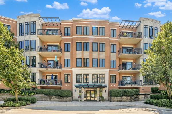 145 S York ST #420, Elmhurst, IL 60126