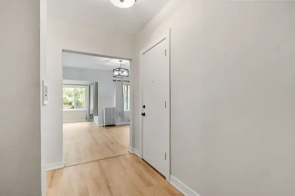 918 W Sunnyside AVE #1B, Chicago, IL 60640