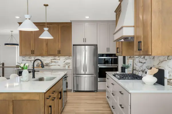 27231 Petes Hill TRL, Elko New Market, MN 55020