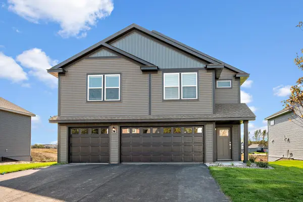 1004 Spruce CIR N, Cambridge, MN 55008