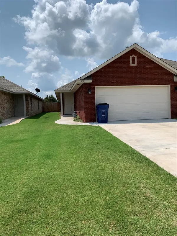 202 Woodbriar RD, Noble, OK 73068