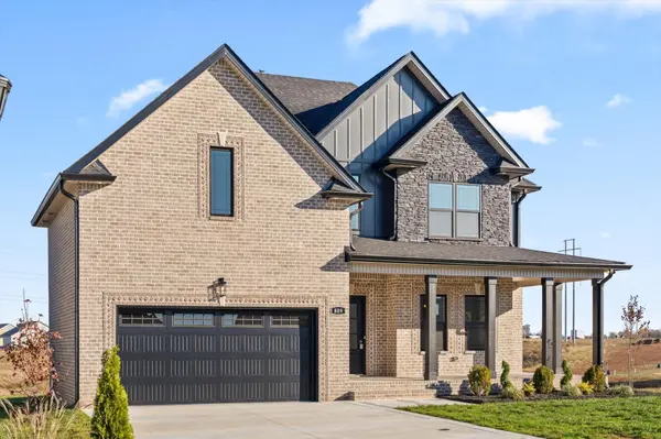 809 Willowicke Dr, Clarksville, TN 37043