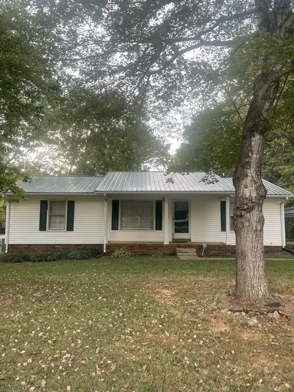 601 Herb Dr, Lawrenceburg, TN 38464