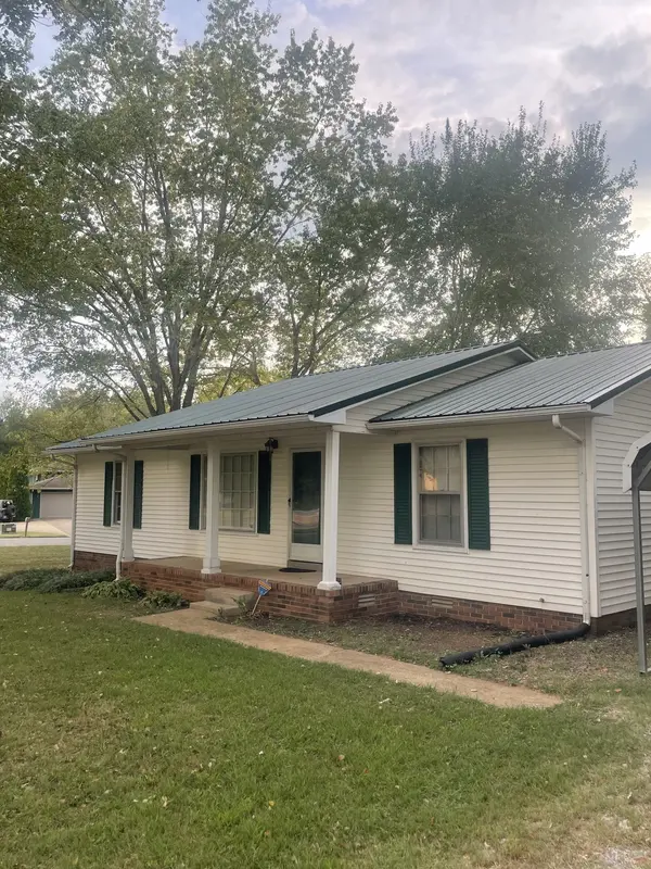601 Herb Dr, Lawrenceburg, TN 38464