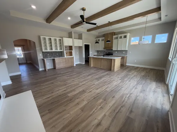706 N Rainbow Lake Ct, Wichita, KS 67235