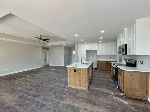 2612 W Pigeon DR, Ozark, MO 65721