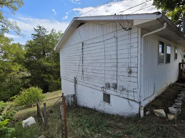 317 S 2nd ST, Thayer, MO 65791
