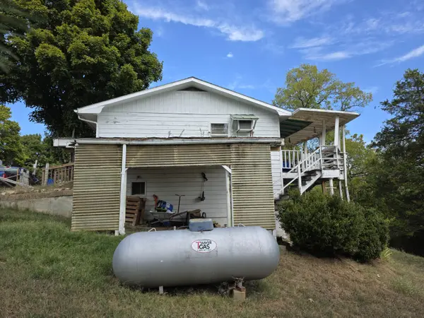317 S 2nd ST, Thayer, MO 65791