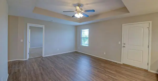 1702 N Hoover DR, Ozark, MO 65721