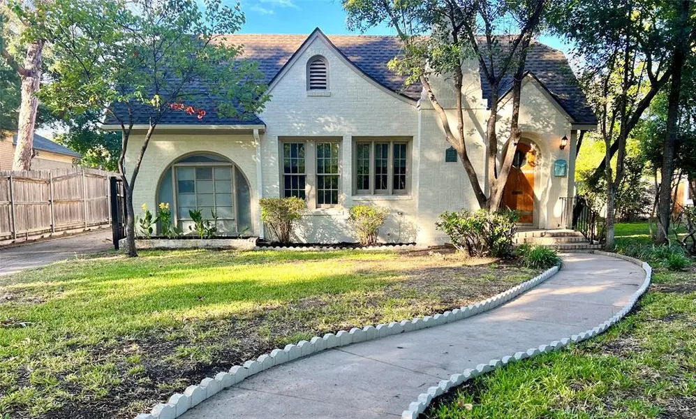2003 Elizabeth Drive, Brownwood, TX 76801